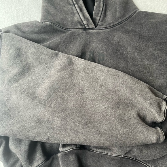 GAP Logo Arch Hoodie - True Black - Picture 3 of 4